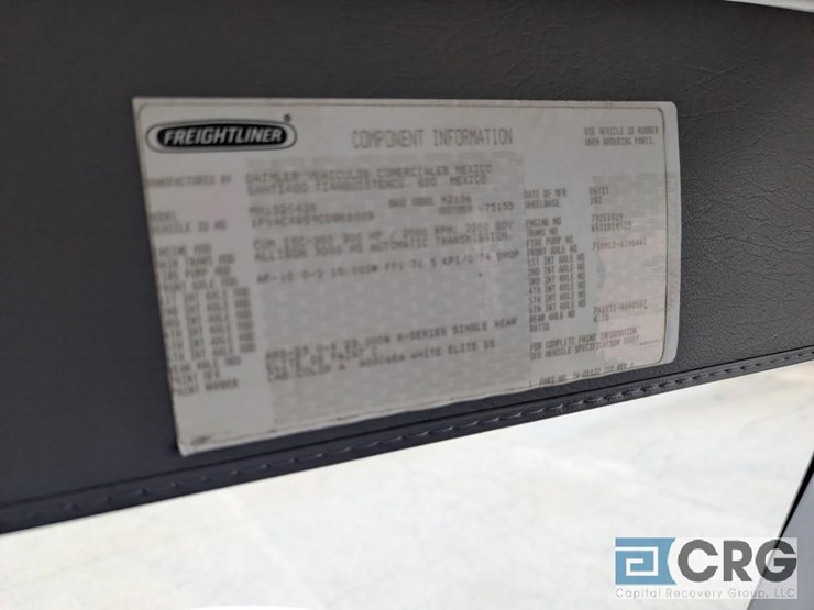 2012-freightliner-m2-stakebed-truck-image-2