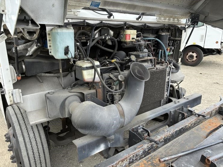 2008-workhorse-w62-image-8