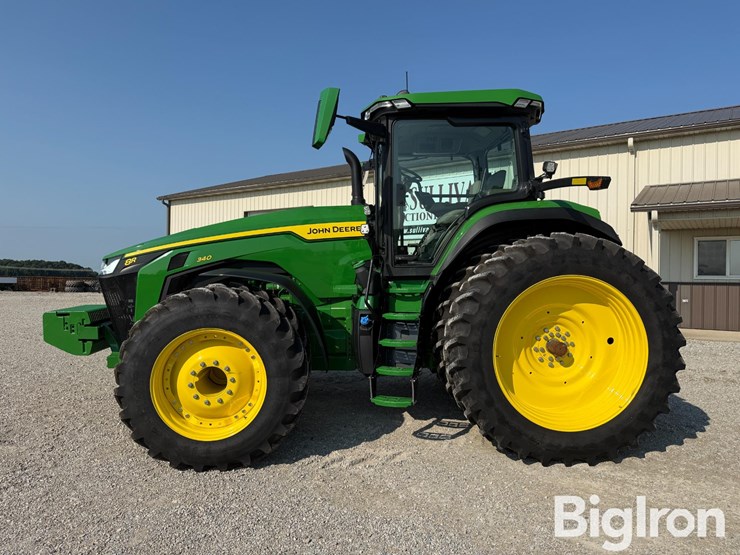 2025-john-deere-8r-340-image-8