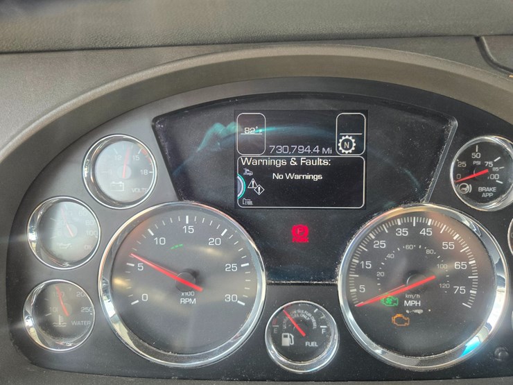 2018-kenworth-t680-image-58