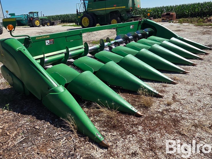 2010-john-deere-608c-image-3