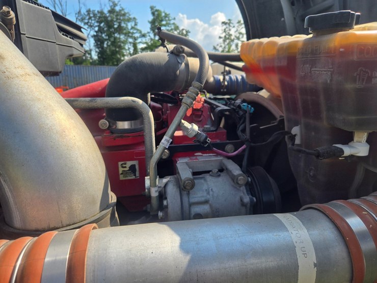 2019-kenworth-t880-image-41