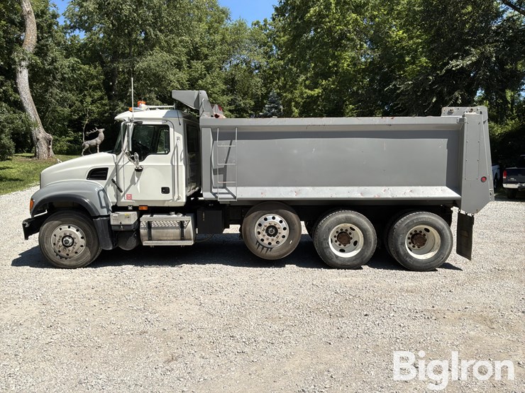 2003-mack-granite-cv713-image-8
