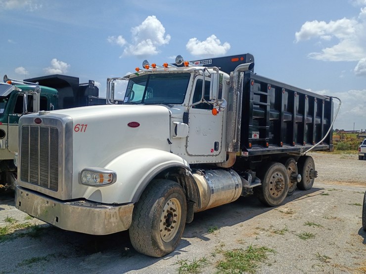 2014-peterbilt-367-image-1