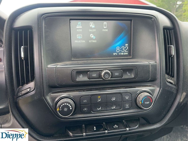 2016-chevrolet-silverado-2500-image-22