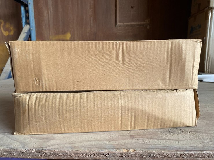 #39188-•-(2)-boxes-of-claw-hammers-image-4