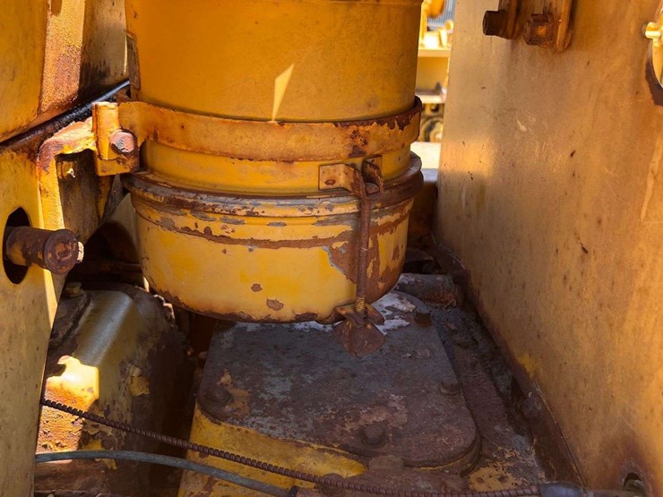 caterpillar-d4-image-16