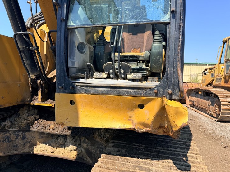 2010-caterpillar-328d-image-174