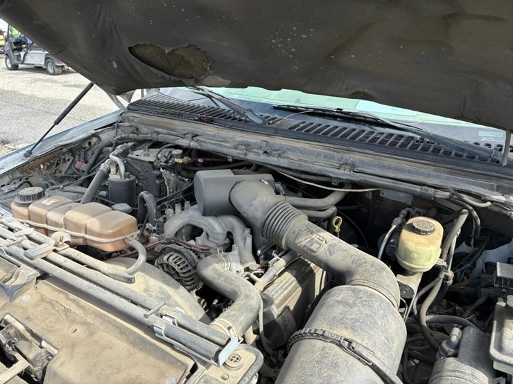 2002-ford-f550-image-7