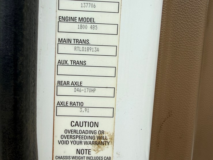 2017-kenworth-t880-image-32