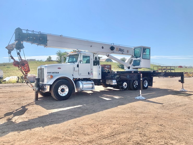 2012-peterbilt-367-image-33