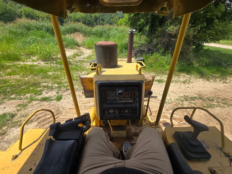 caterpillar-d6m-image-32