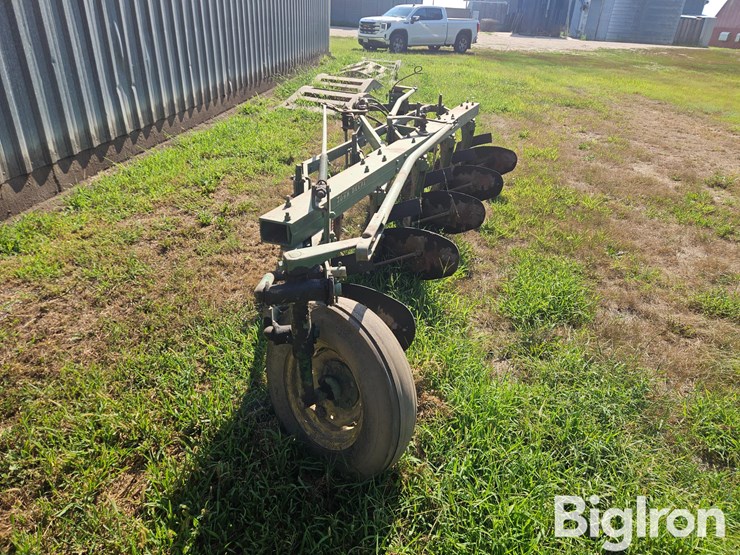 john-deere-5-image-3