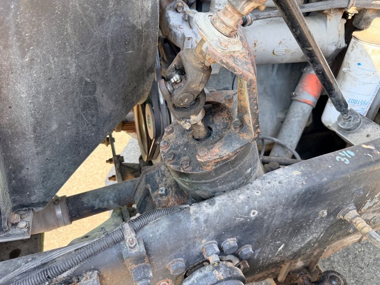 1993-mack-dm690s-image-90