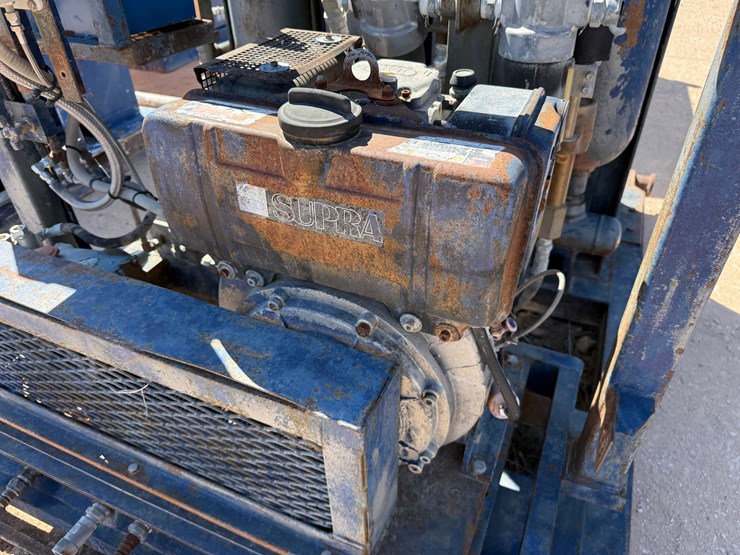 caterpillar-550-image-6