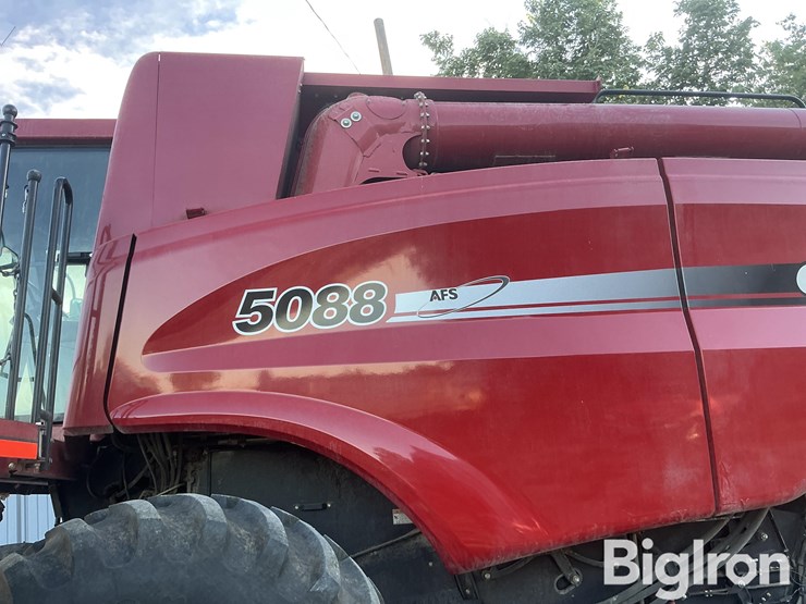 2011-case-ih-5088-image-13