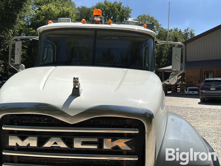 2003-mack-granite-cv713-image-14