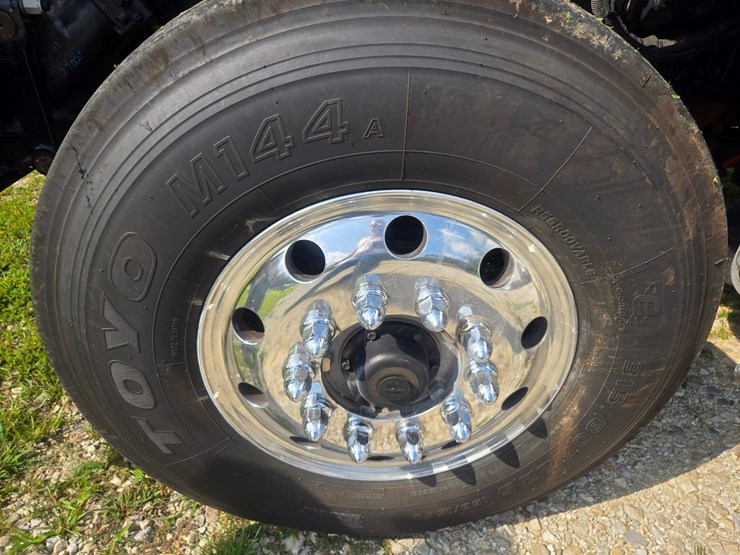 2019-kenworth-t880-image-107