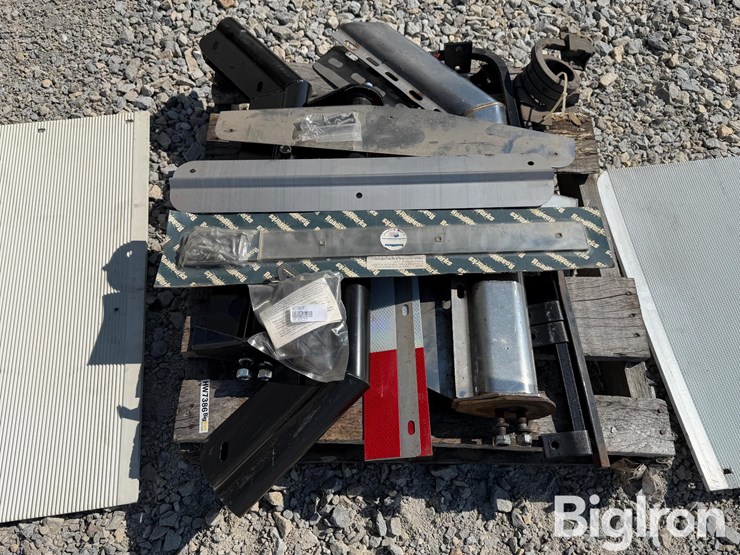 mudflap-brackets-and-parts-image-10