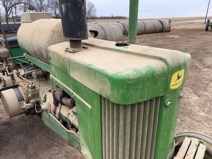 john-deere-70-image-11