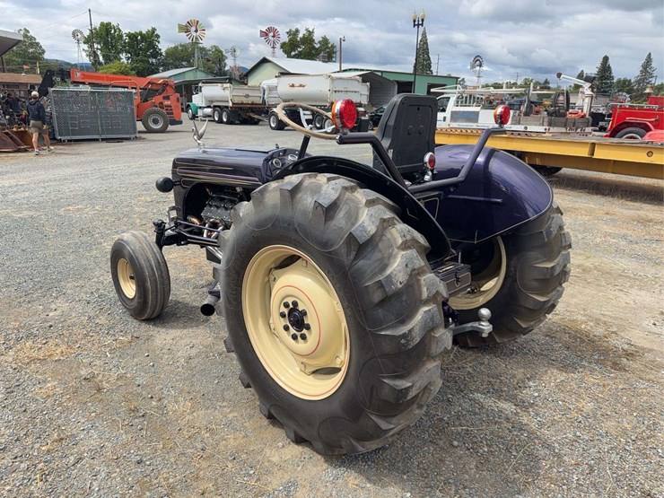 ford-with-flathead-v8-image-3