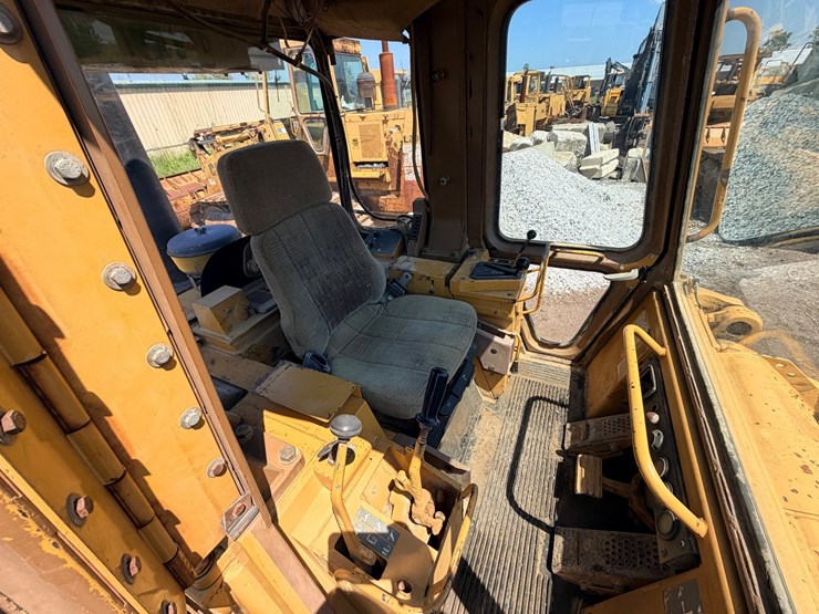 1994-caterpillar-953b-image-32
