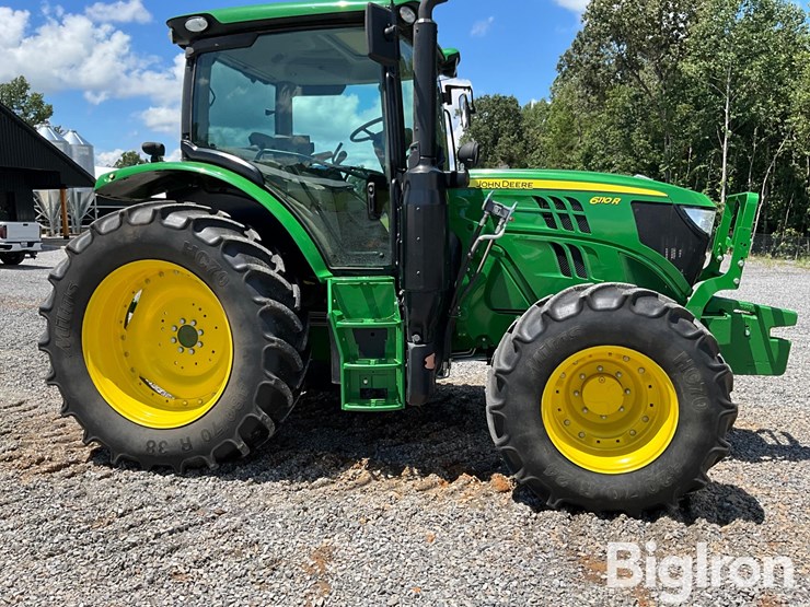 2019-john-deere-6110r-image-4