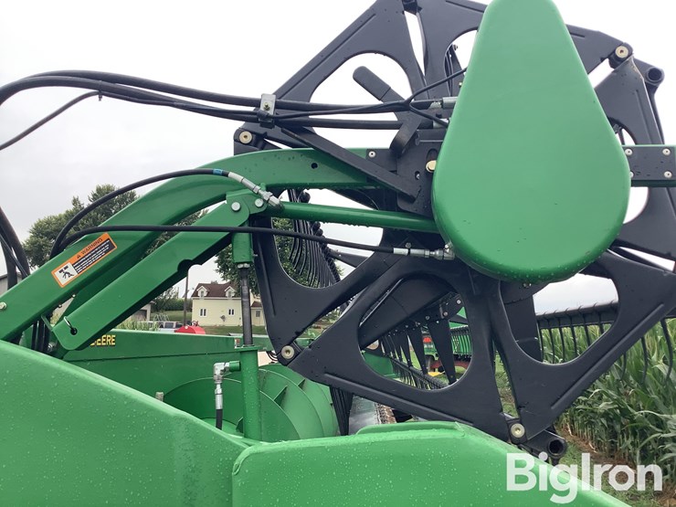 2011-john-deere-630f-image-10