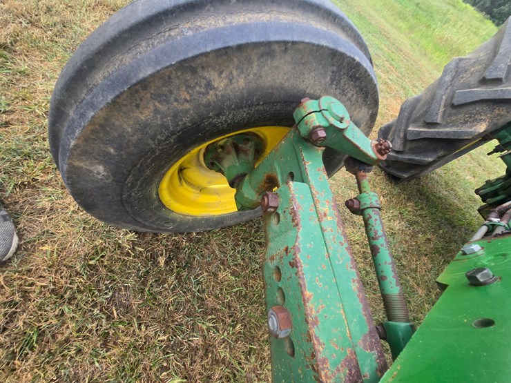 john-deere-2240-image-41