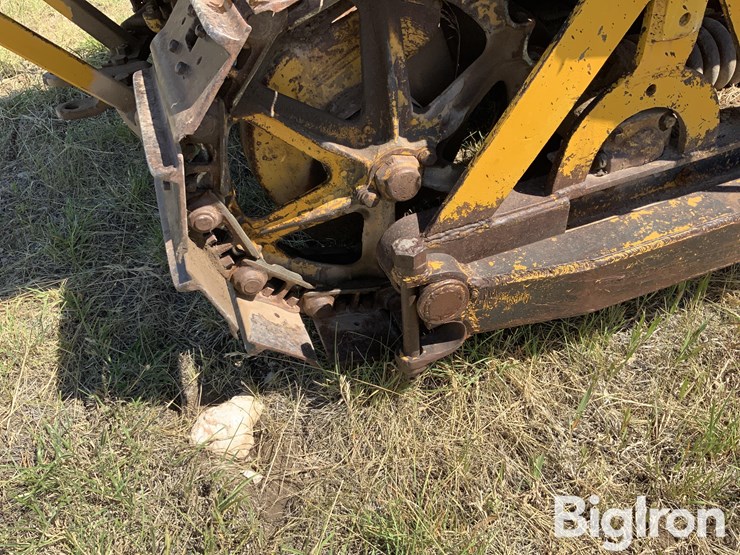 1947-caterpillar-d2-image-16