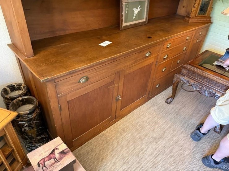 large-leaded-glass-door-cabinet-image-7