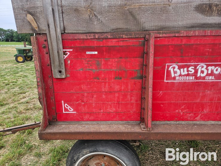 bus-brown-/-case-harvest-wagon-w/hoist-image-11