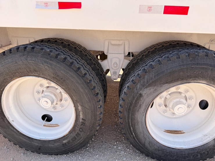 2004-troxell-130bbl-image-12