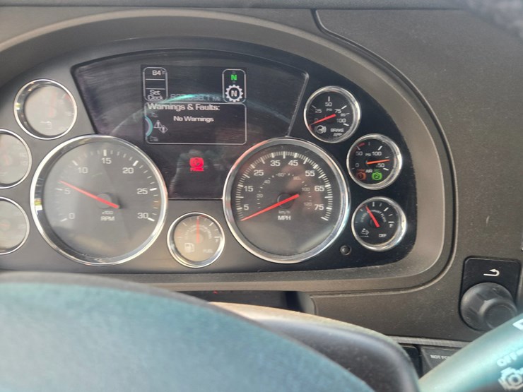 2019-kenworth-t680-image-55