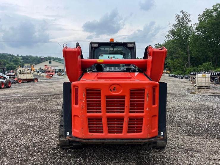2023-kubota-svl97-2-image-5