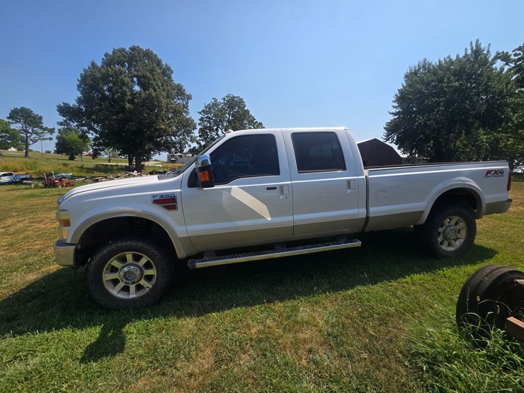 2010-ford-f350-image-10