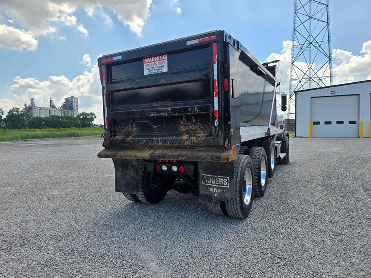 2015-kenworth-t800-image-15