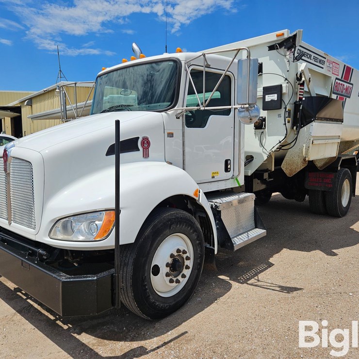 2018 KENWORTH T370