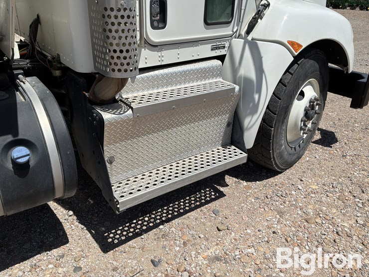 2016-kenworth-t370-image-19