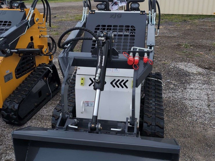 zjg-mini-skid-steer-loader-zj-380-(white)---15hp-image-2