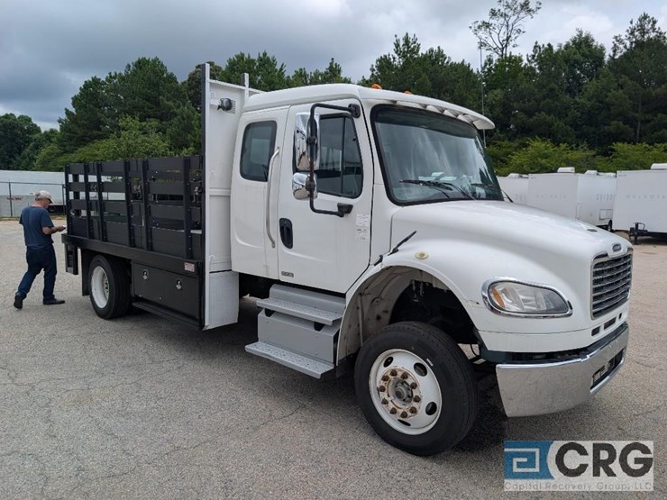 2012-freightliner-m2-stakebed-truck-image-7