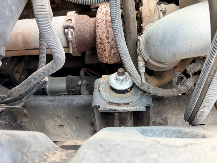 2001-caterpillar-3126-image-41