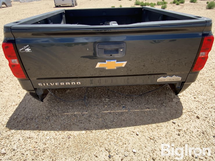 2019-chevrolet-2500-image-12