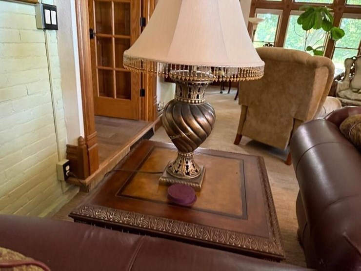 (2)-table-lamps-image-4