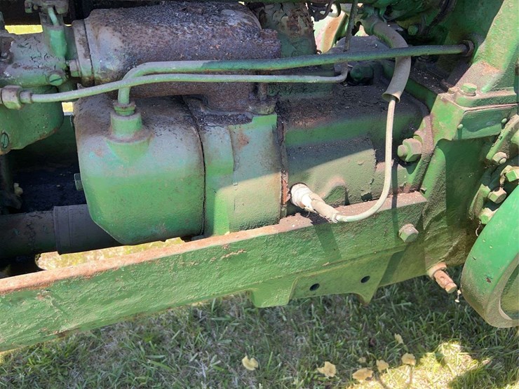 john-deere-b-image-43