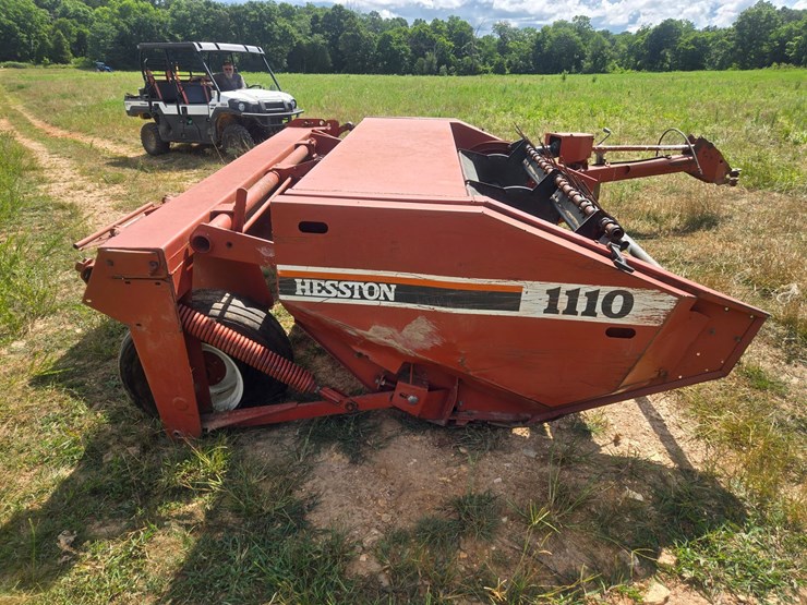 hesston-1110-image-10
