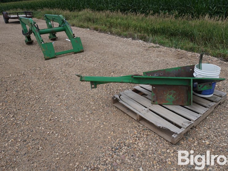 john-deere-158-image-3