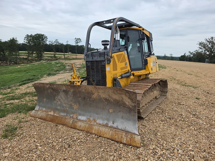 2015-deere-700k-image-1