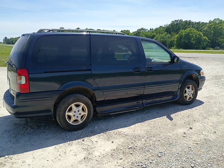 #24837-•-1999-oldsmobile-silhouette-van-image-10