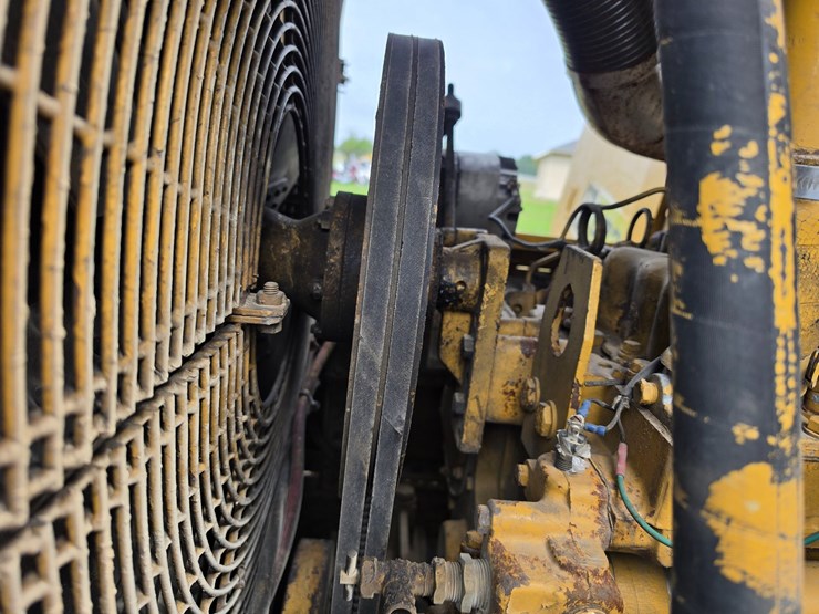 1983-caterpillar-973-image-51